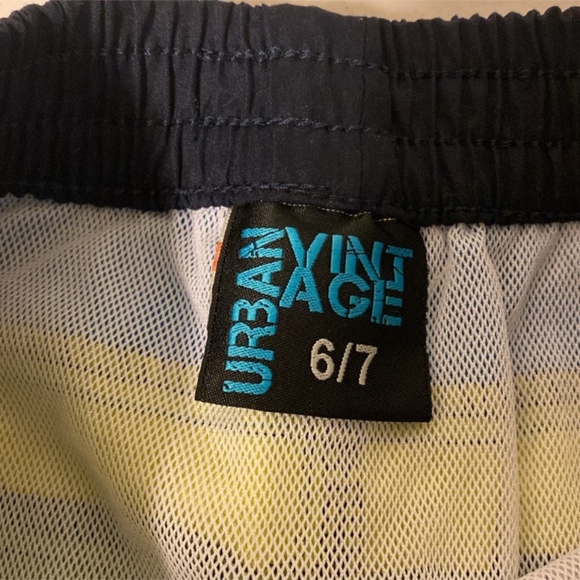 Boys swim shorts - Picture 2 of 2